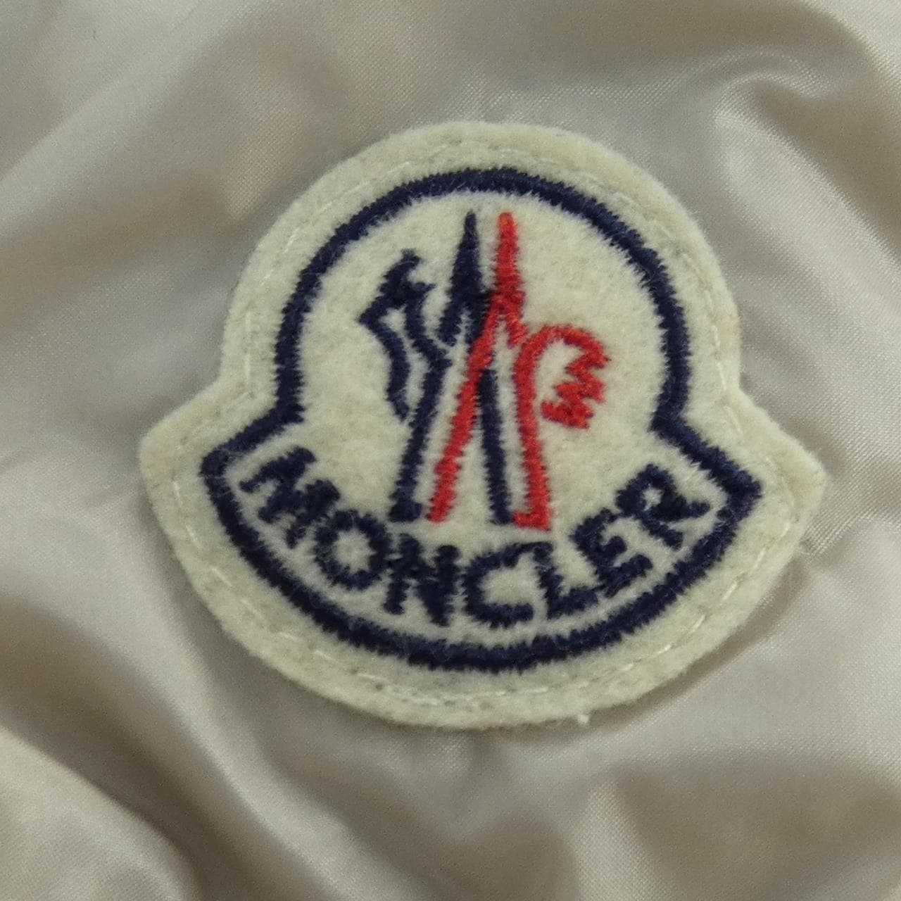 モンクレール MONCLER TORCYN ダウンジャケット