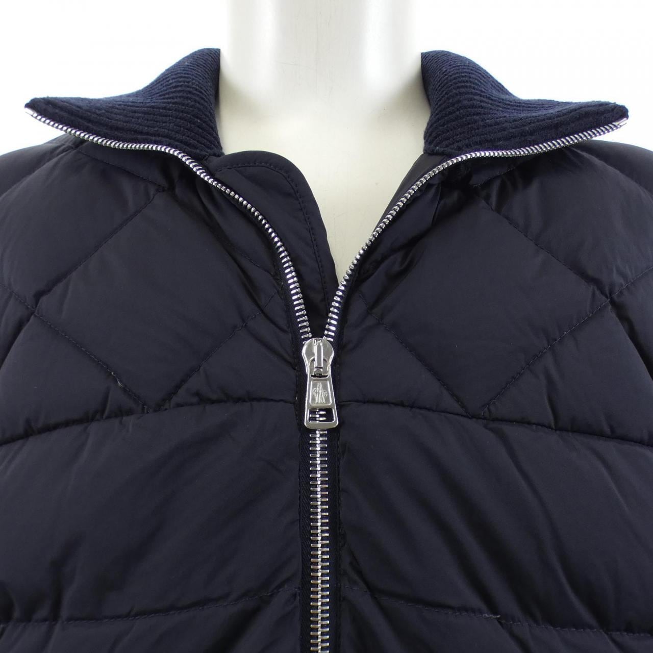 モンクレール MONCLER 20919B51200 ダウンジャケット