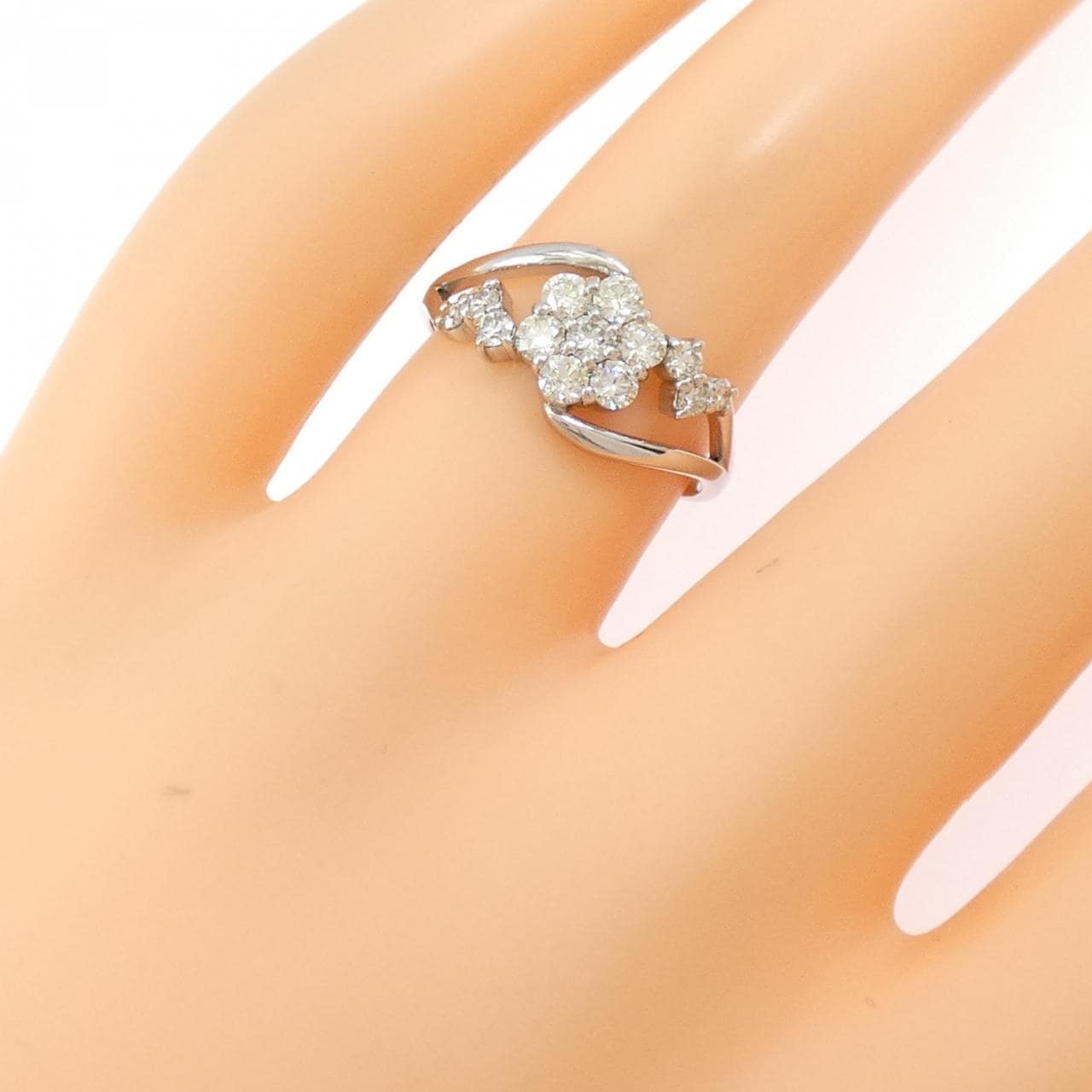 PT900 フラワー ダイヤモンド リング 0.50CT