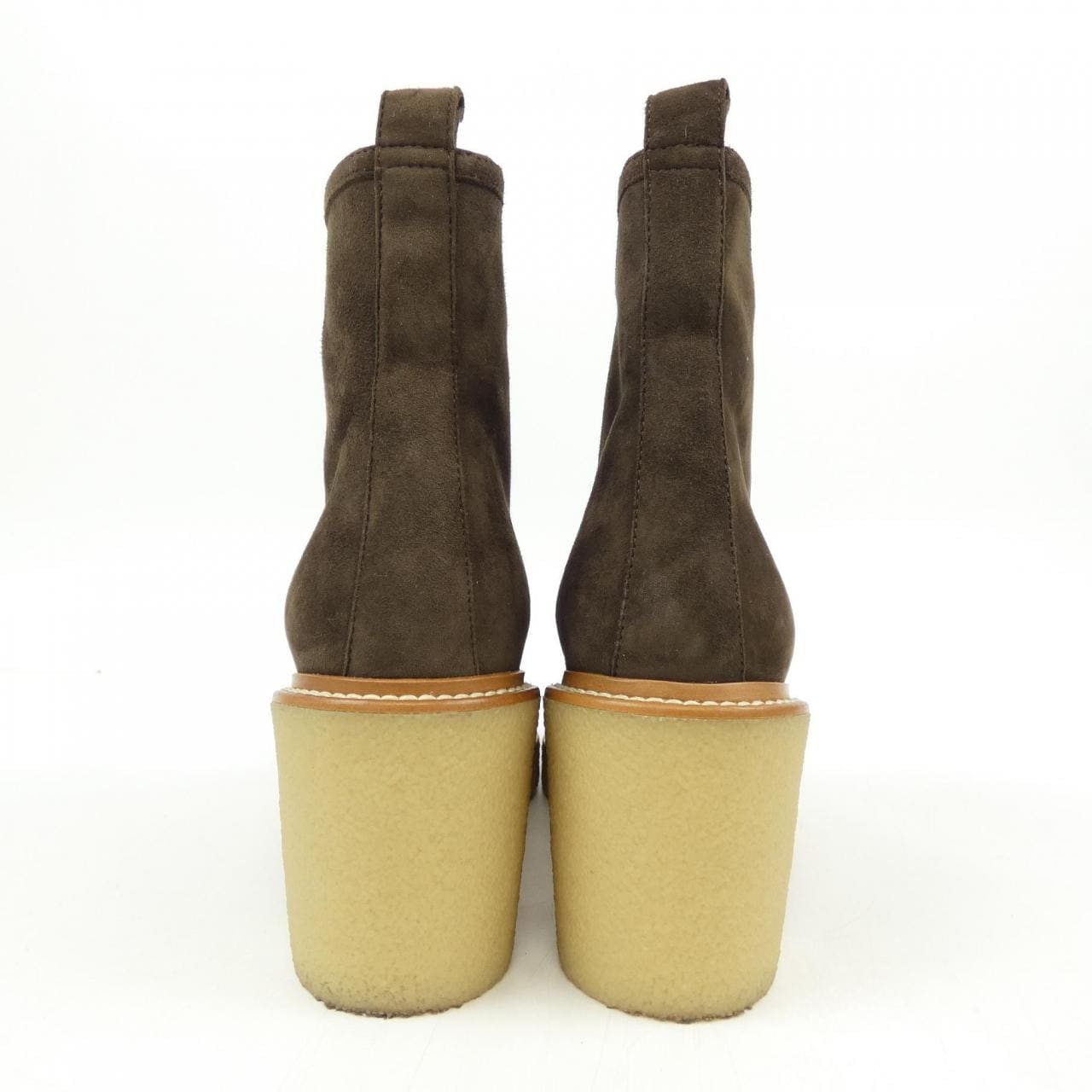 HERMES Jingle 242074Z 靴子