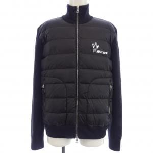 モンクレール MONCLER ダウンジャケット
