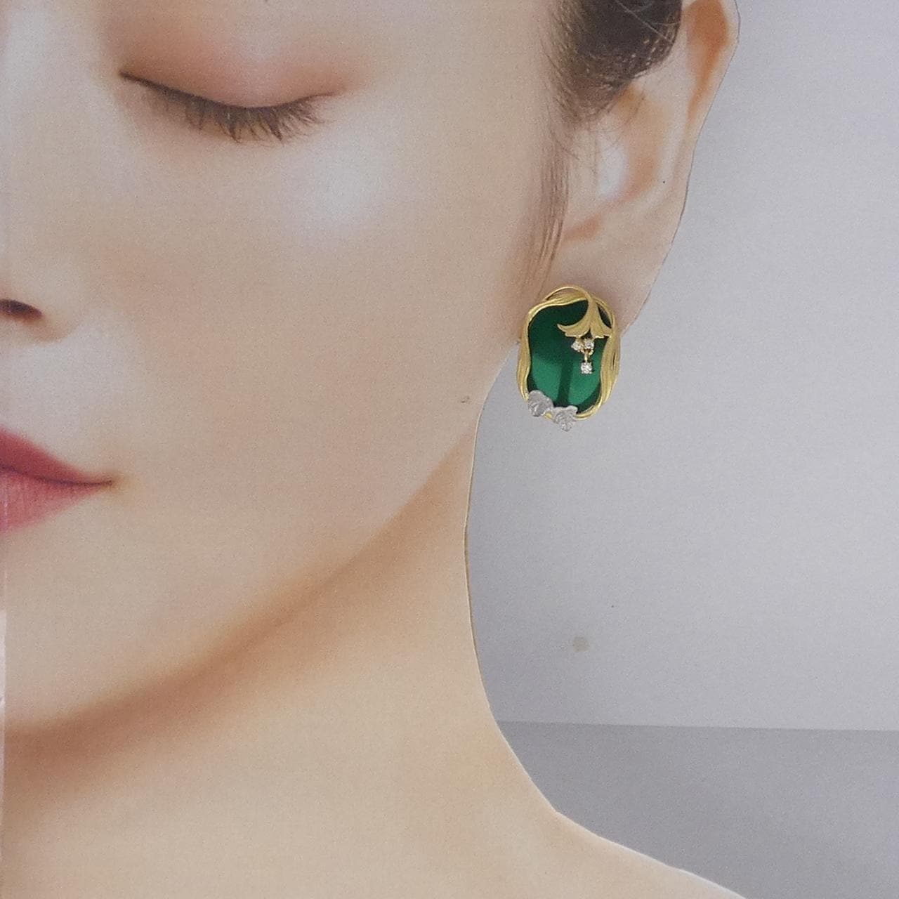 アズ タイム カルセドニー ピアス