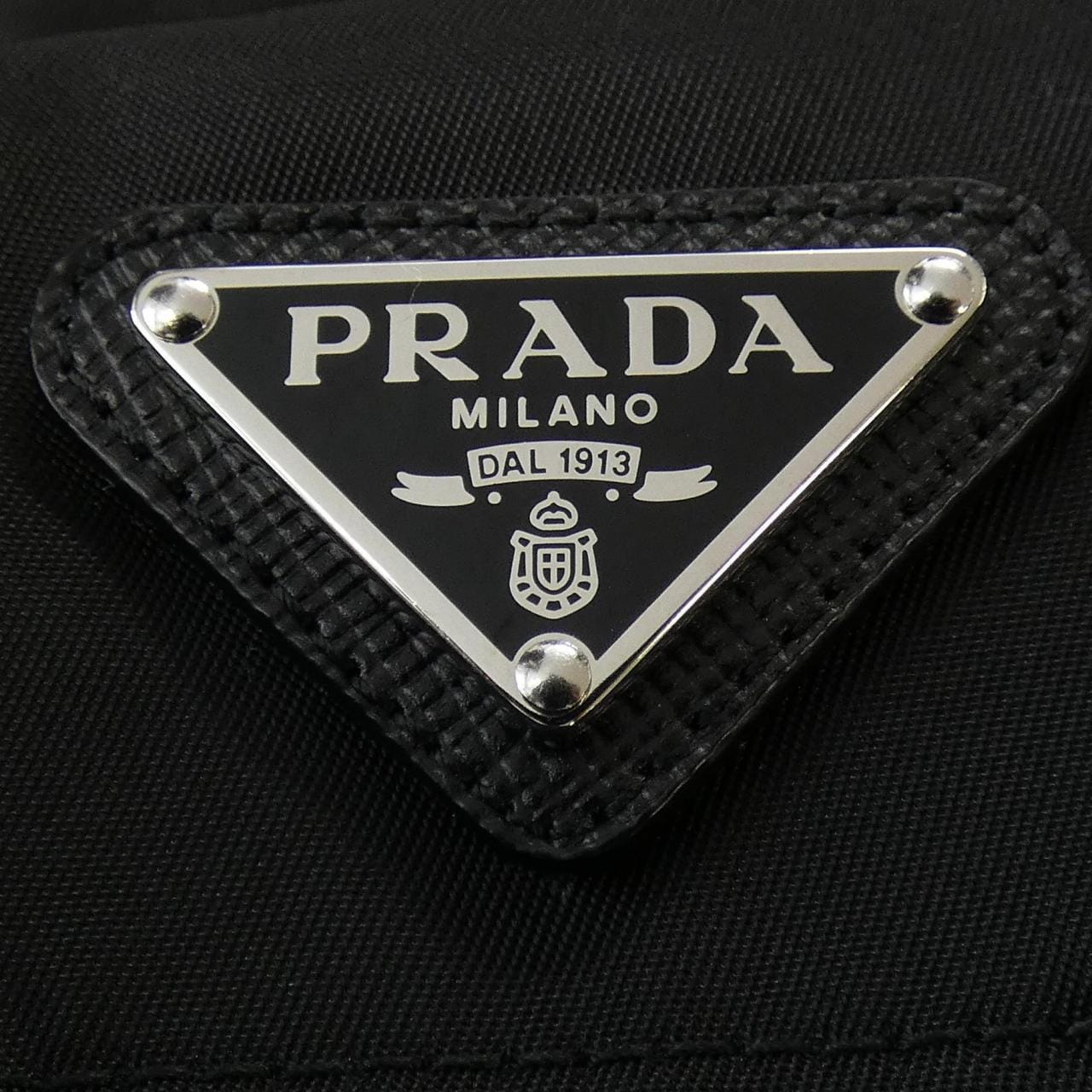 プラダ PRADA トライアングルロゴ SGC499 SOOO 1WQ8 ベスト