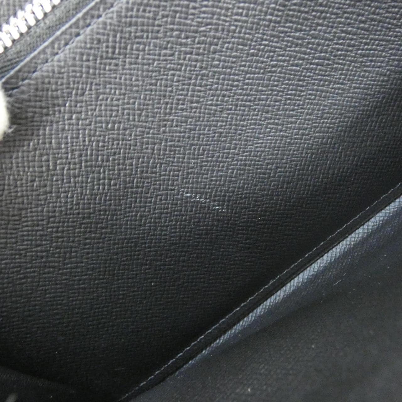 ルイヴィトン エピ ジッピー オーガナイザー M62643 財布