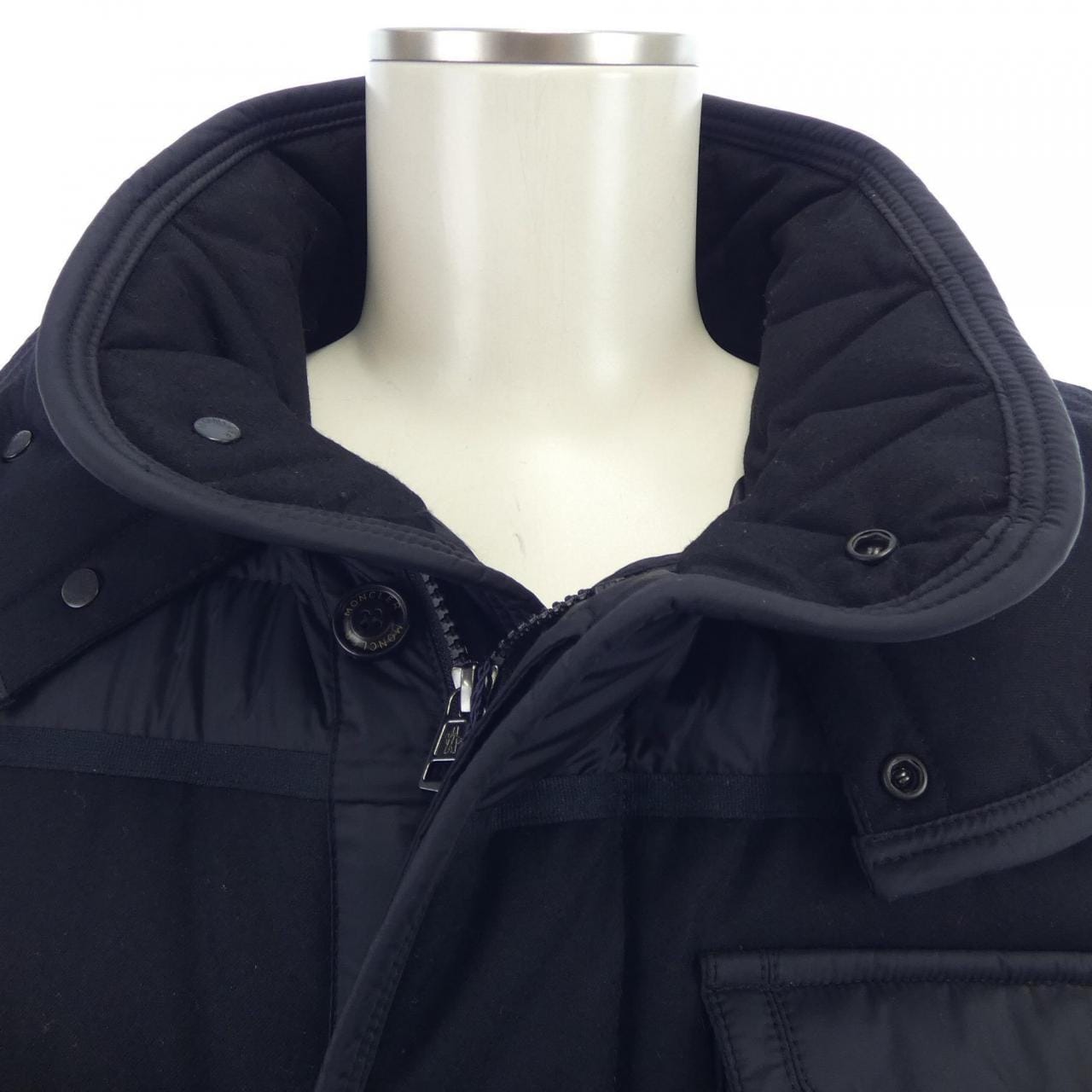 モンクレール MONCLER ダウンジャケット