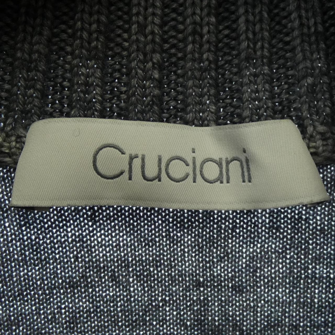 クルチアーニ Cruciani ニット