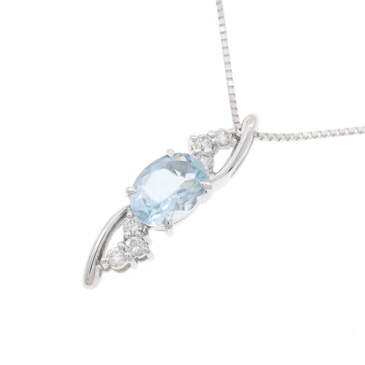 K18WG海藍寶項鍊 1.09CT