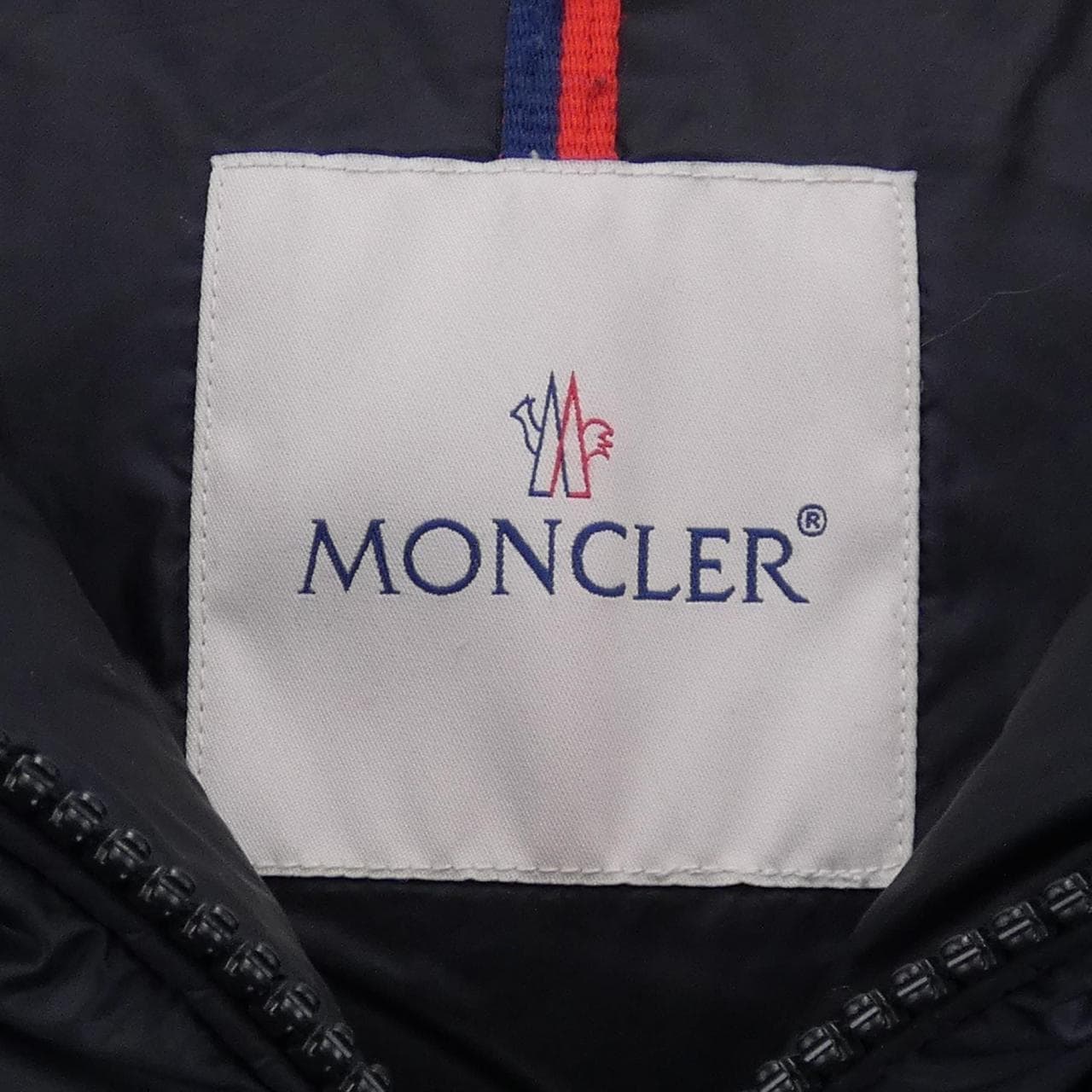 モンクレール MONCLER ダウンジャケット
