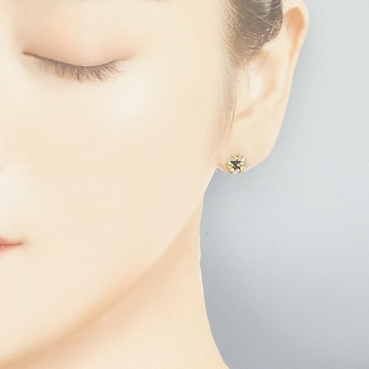 K18YG サファイヤ ピアス 0.14CT