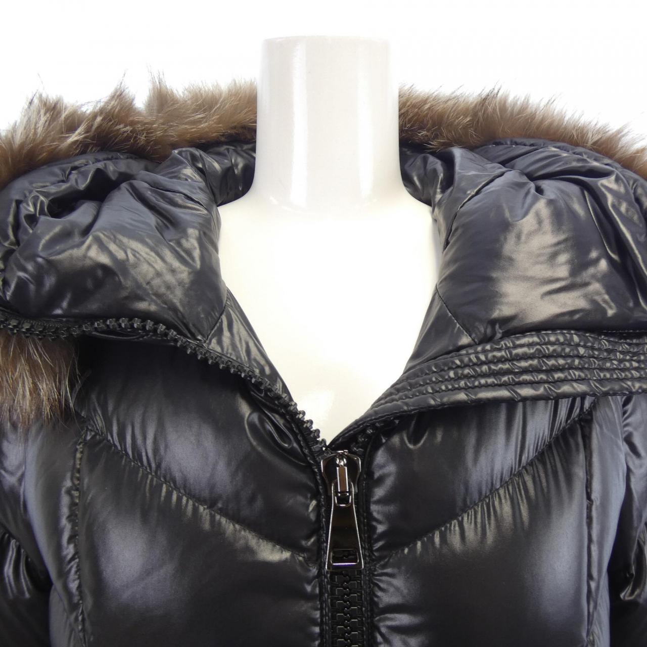 モンクレール MONCLER ダウンコート
