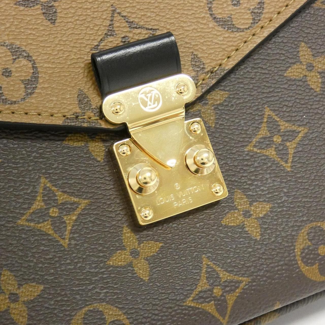 LOUIS VUITTON Monogram Reverse Pochette Metis MM M44876 Bag