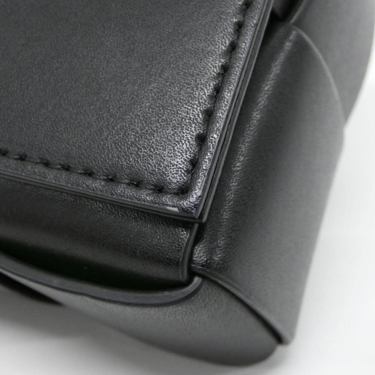 ボッテガヴェネタ 737950 V29E0 ショルダーバッグ