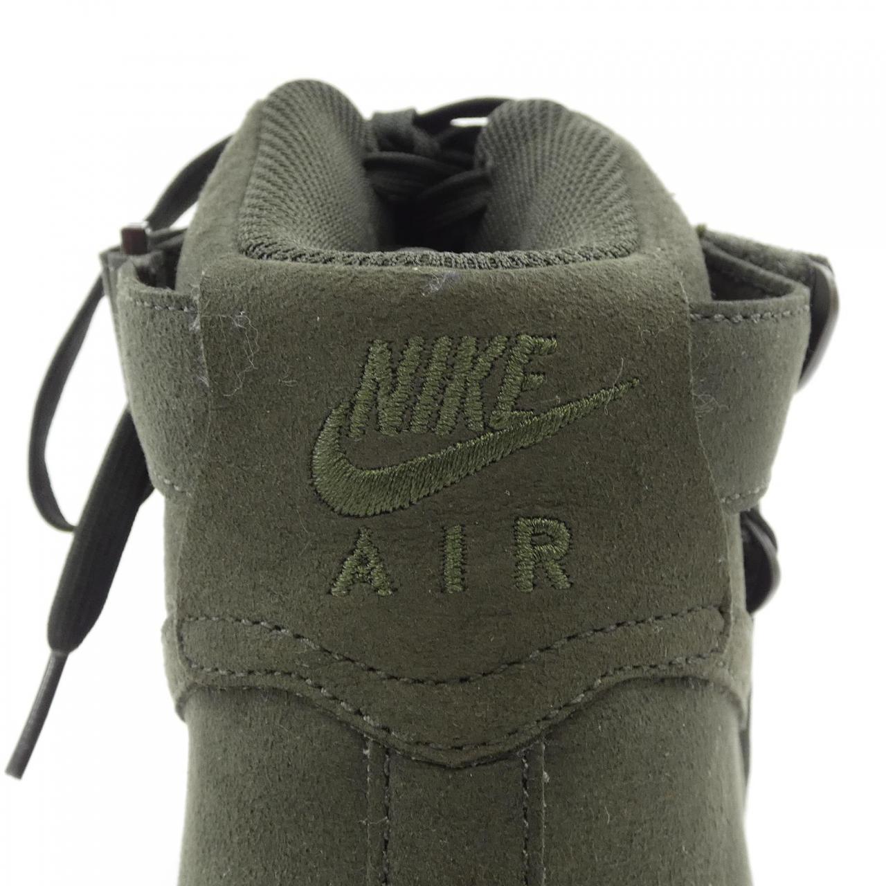 ナイキ NIKE スニーカー