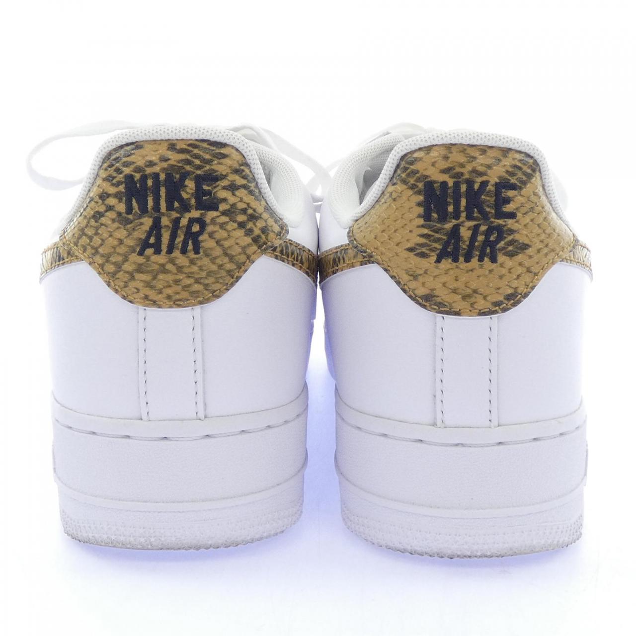 ナイキ NIKE AO1635-100 スニーカー