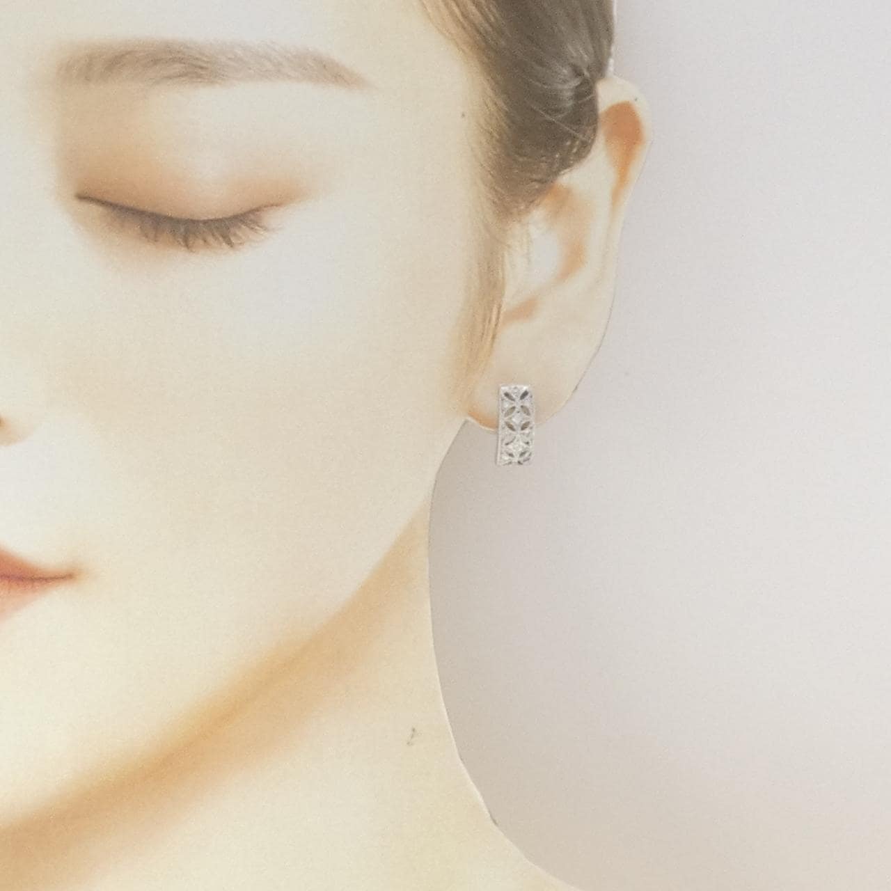 PT850/PT900 フラワー ダイヤモンド ピアス 0.20CT