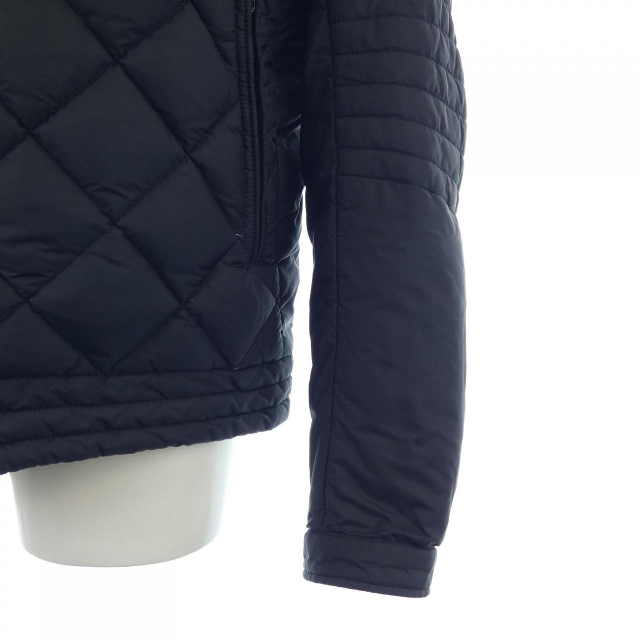 モンクレール MONCLER ダウンジャケット
