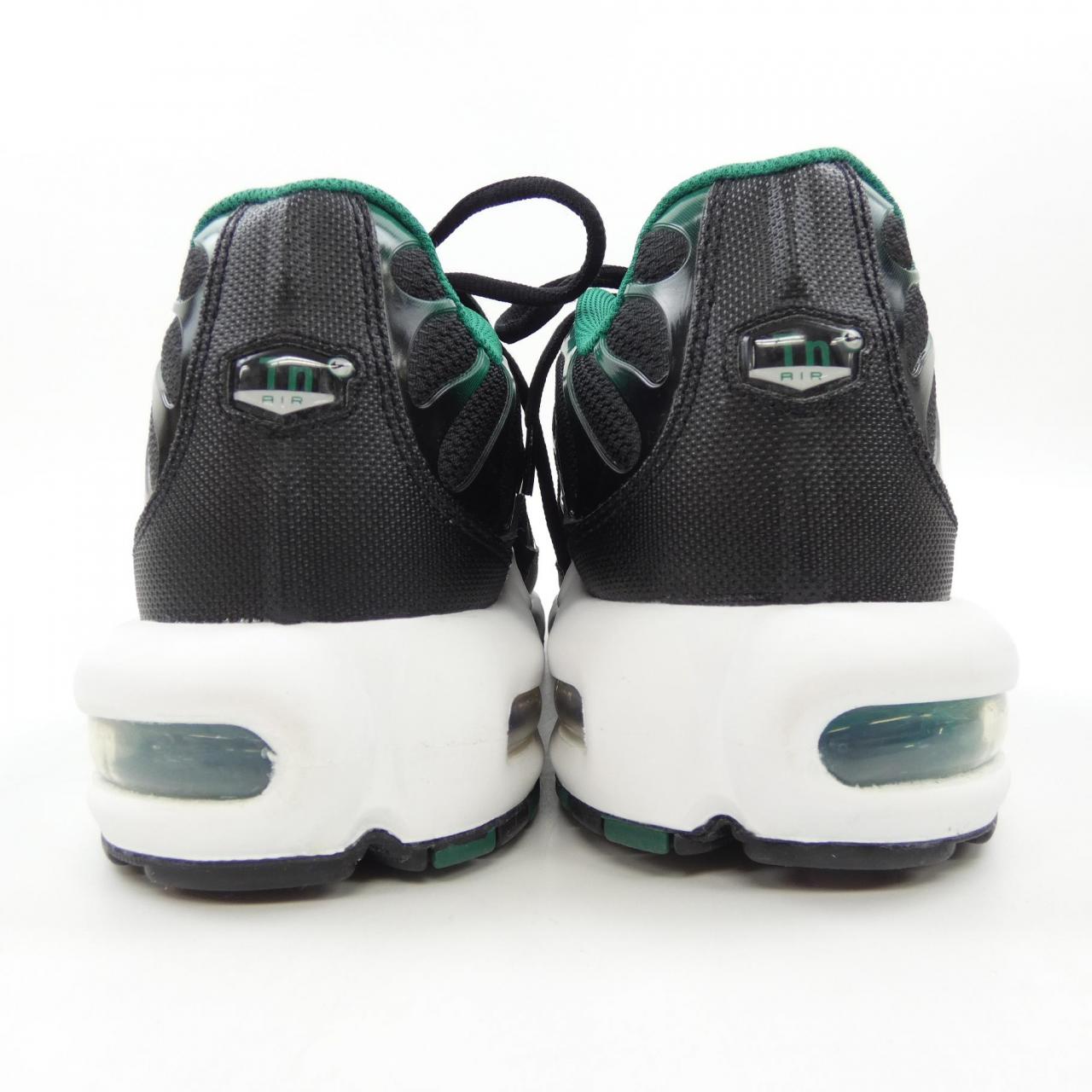 ナイキ NIKE スニーカー