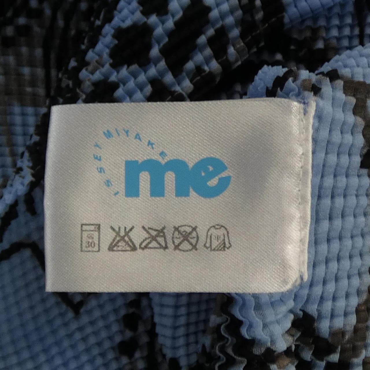 ミーイッセイミヤケ me ISSEY MIYAKE MI51FK457 トップス