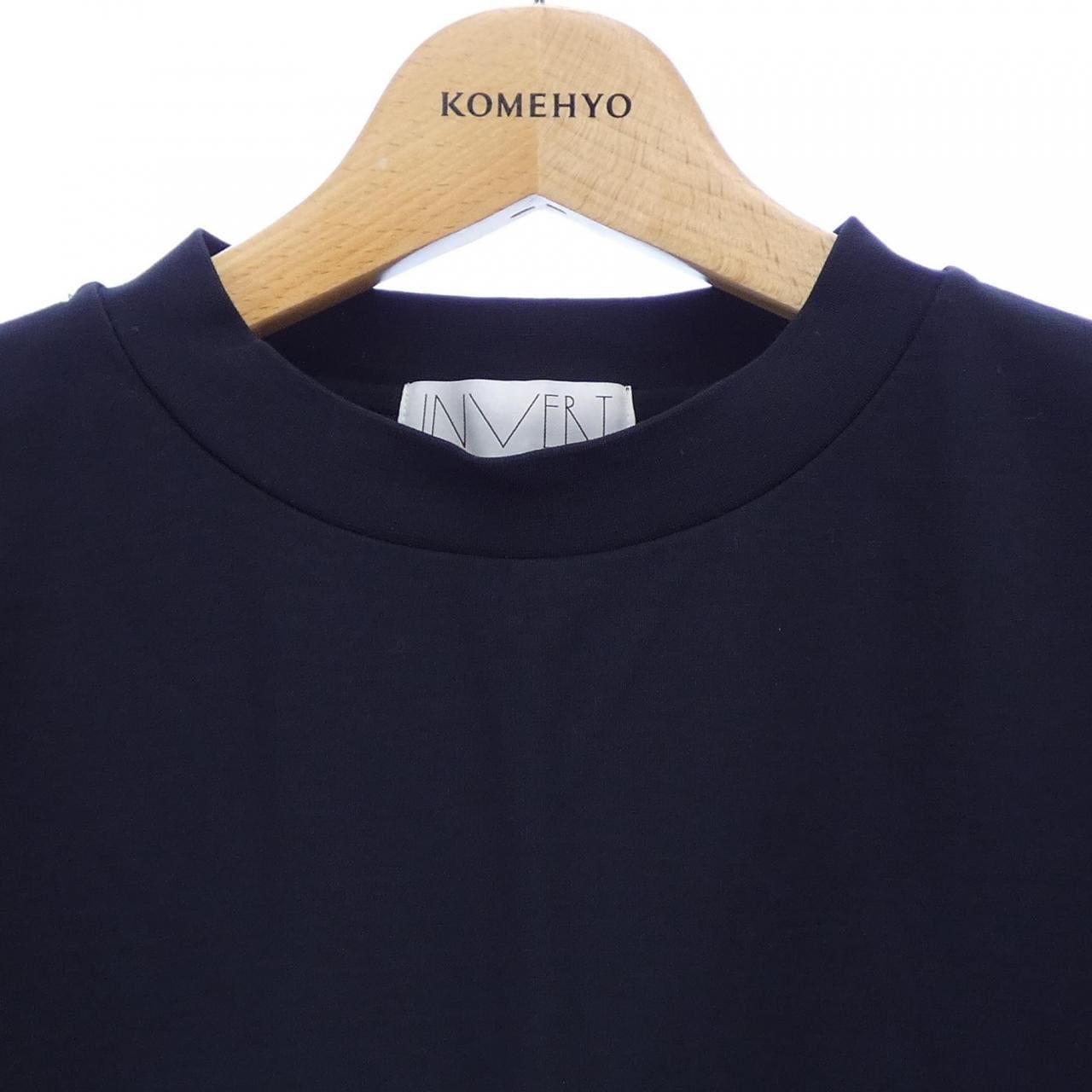 INVERT Tシャツ