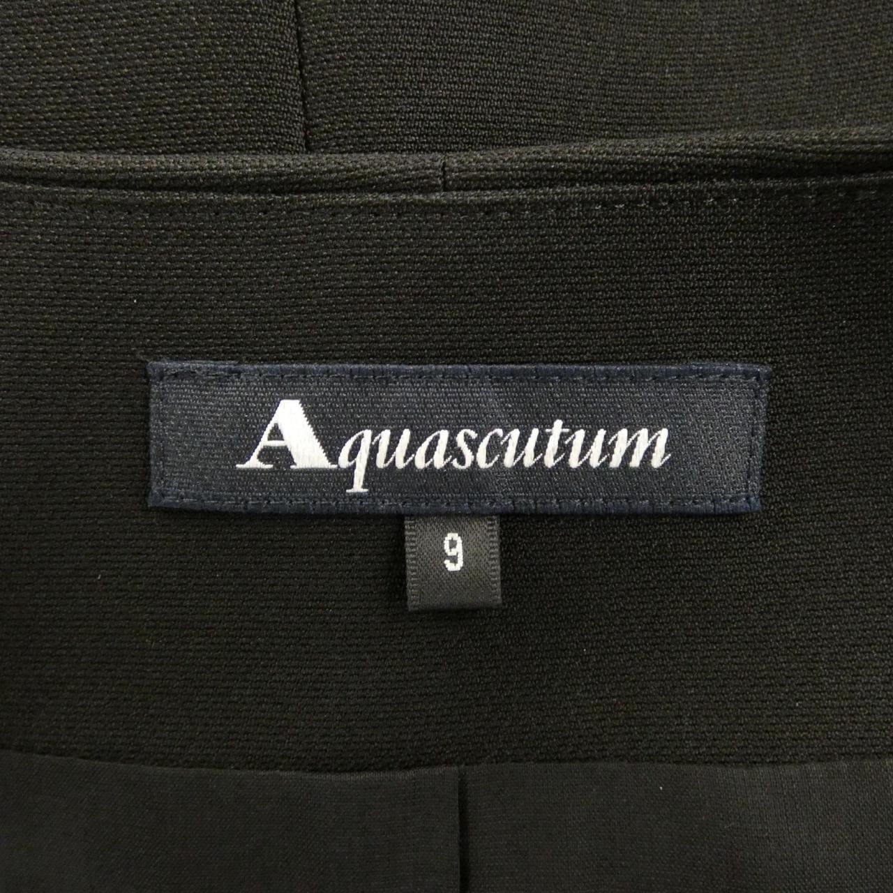 アクアスキュータム Aquascutum ワンピース