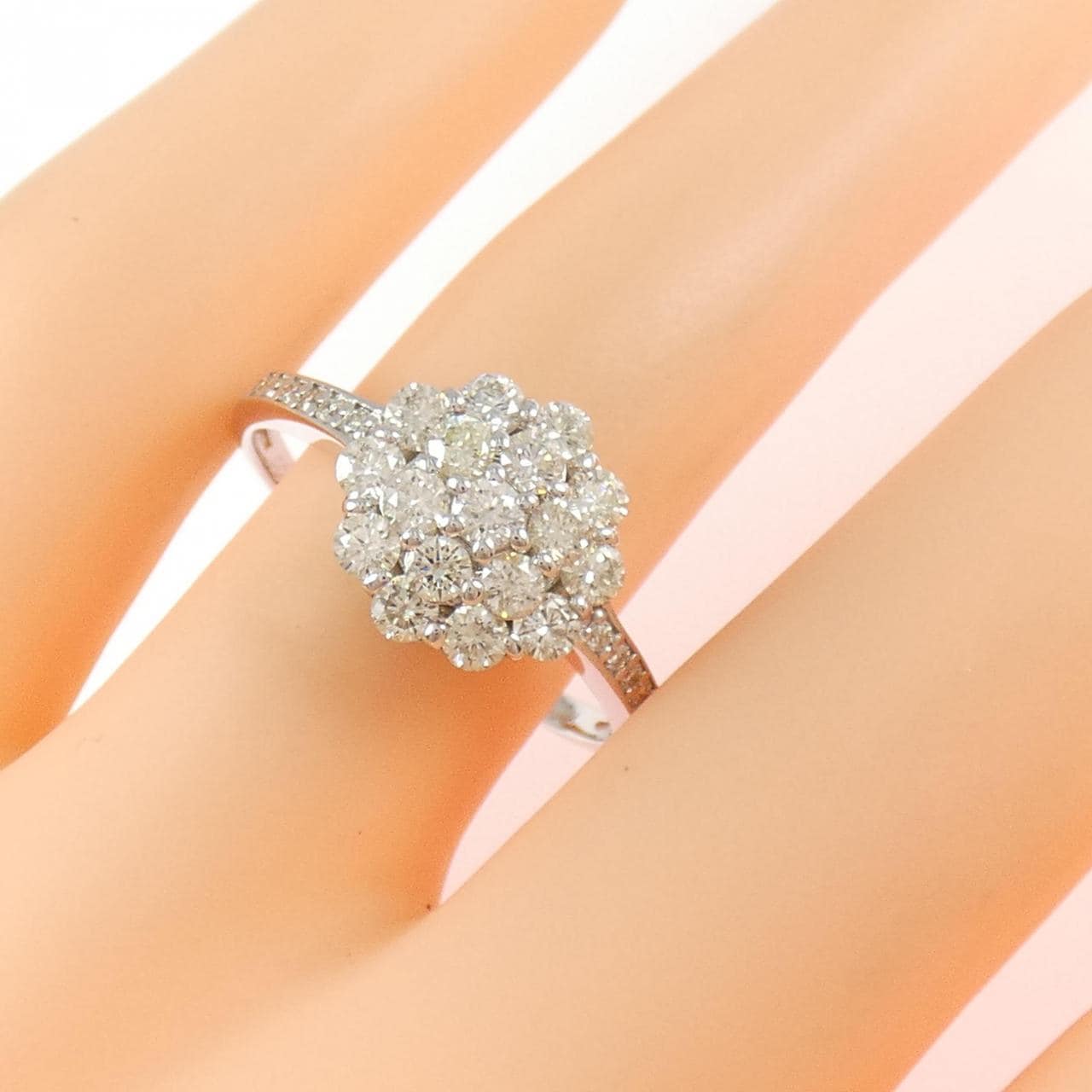 K18WG ダイヤモンド リング 1.00CT