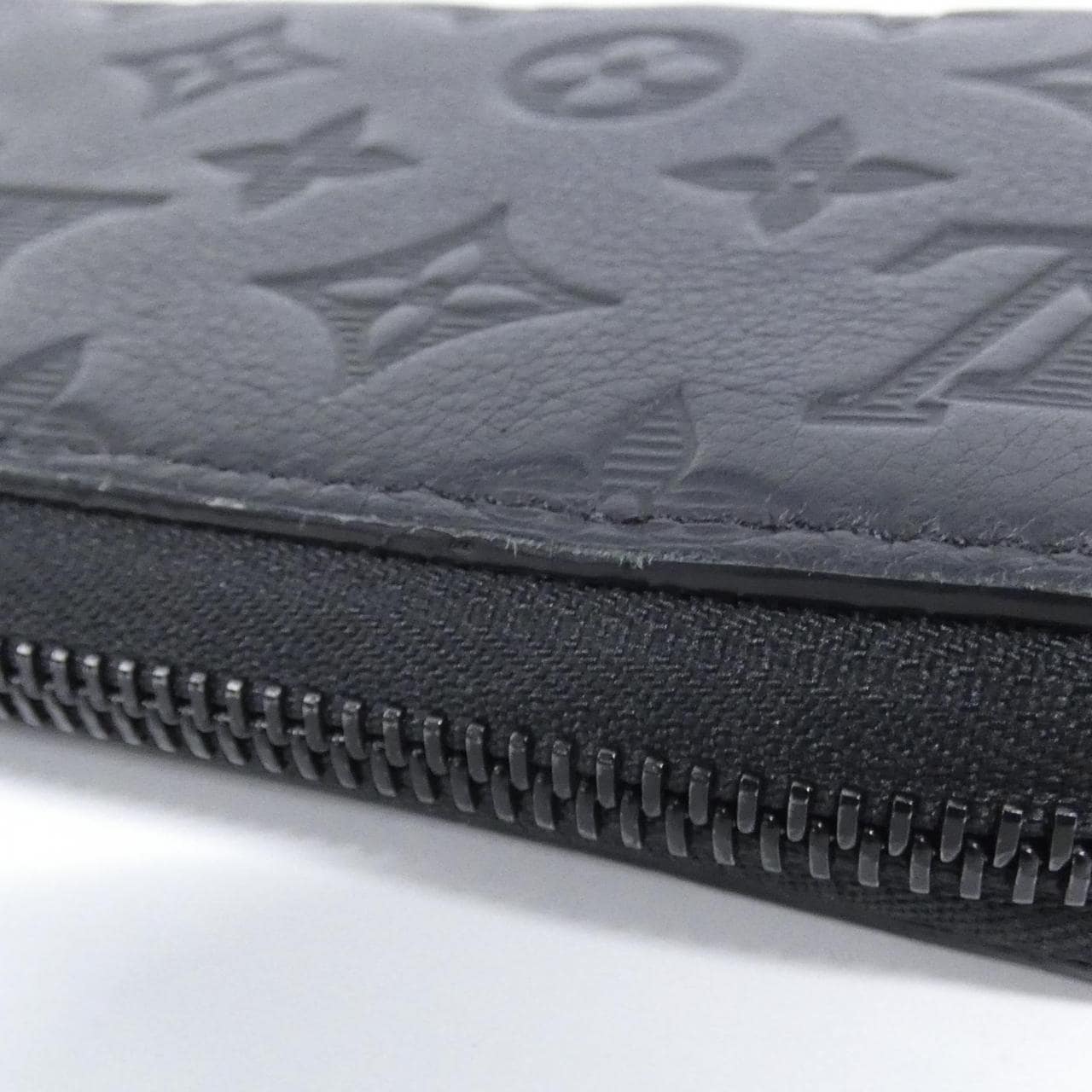 ルイヴィトン モノグラム シャドウ ジッピー ウォレット ホリゾンタル M80333 財布