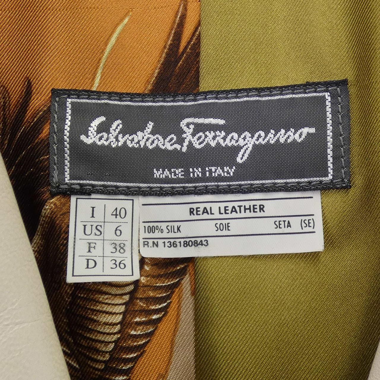 サルヴァトーレフェラガモ SALVATORE FERRAGAMO レザージャケット