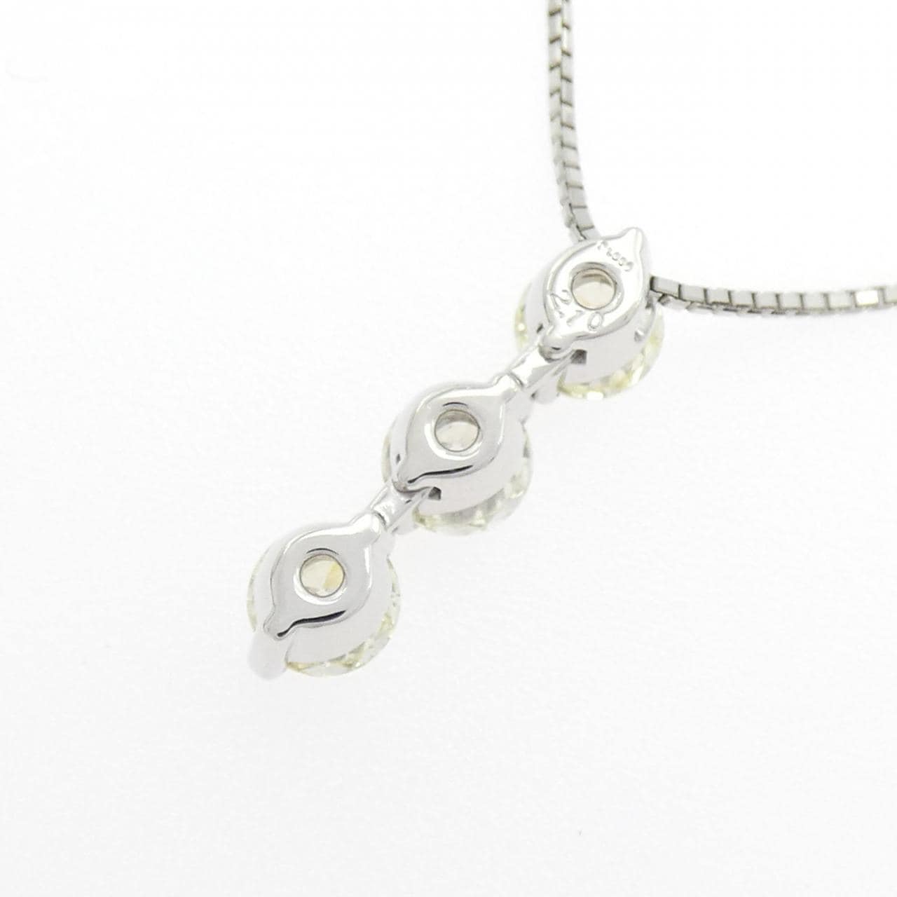 PT900/PT850 スリーストーン ダイヤモンド ネックレス 2.10CT