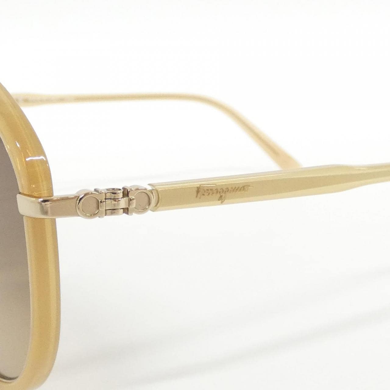 【新品】サルヴァトーレフェラガモ SF250SA サングラス