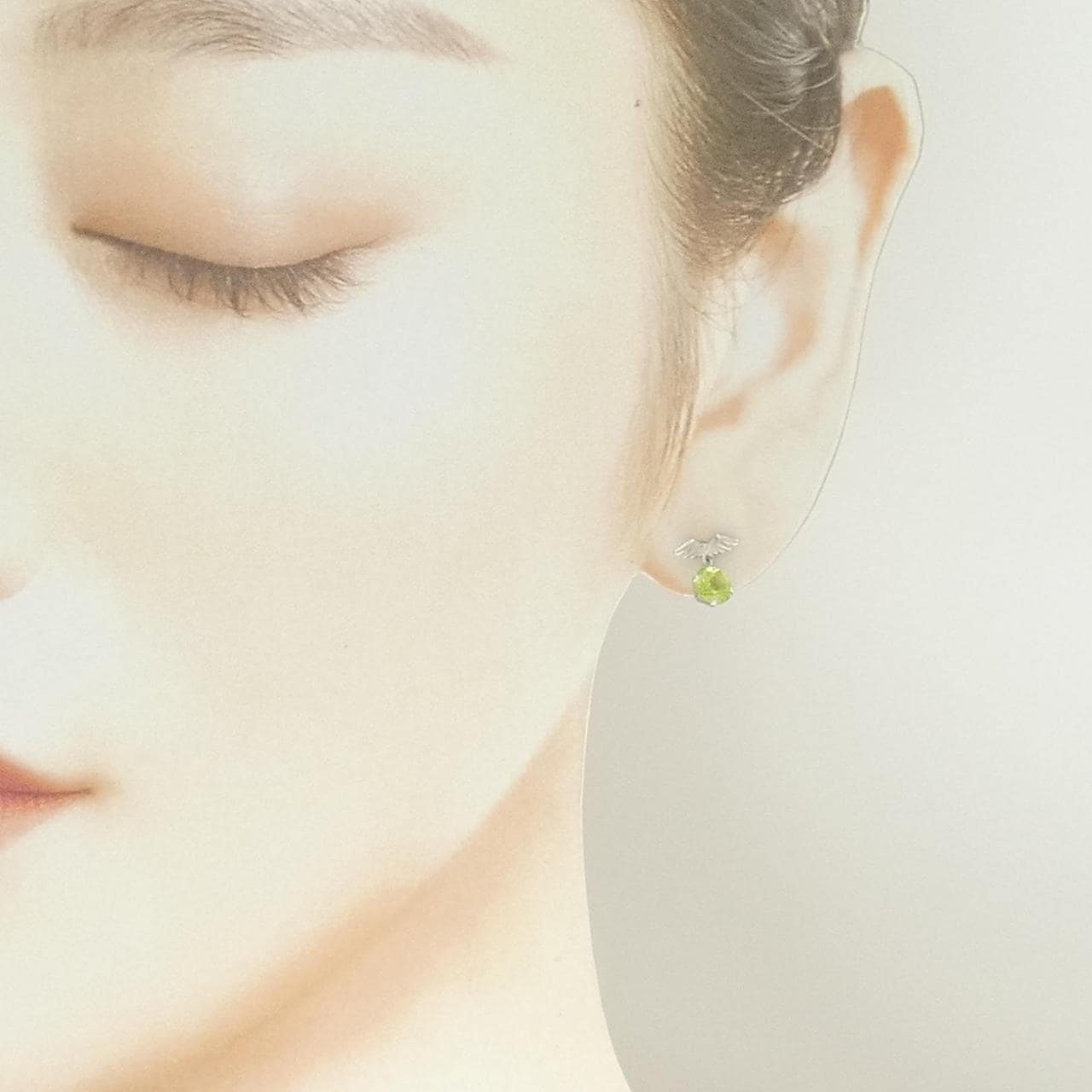K14WG ペリドット ピアス