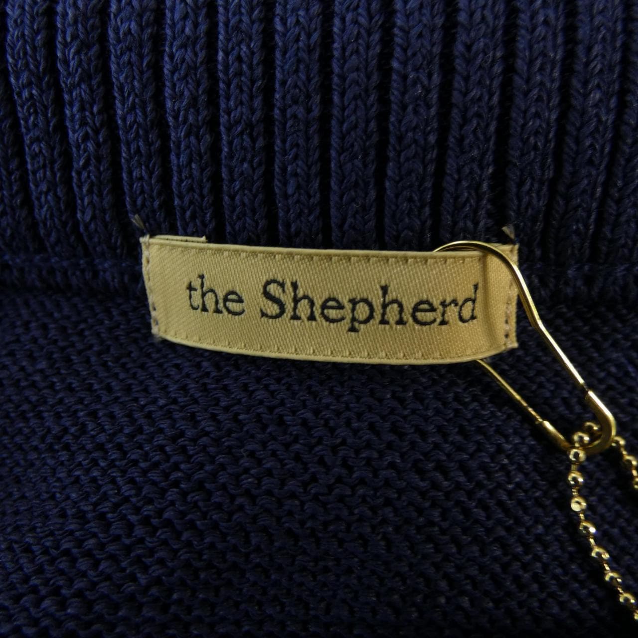 ザシェパード the shepherd トップス
