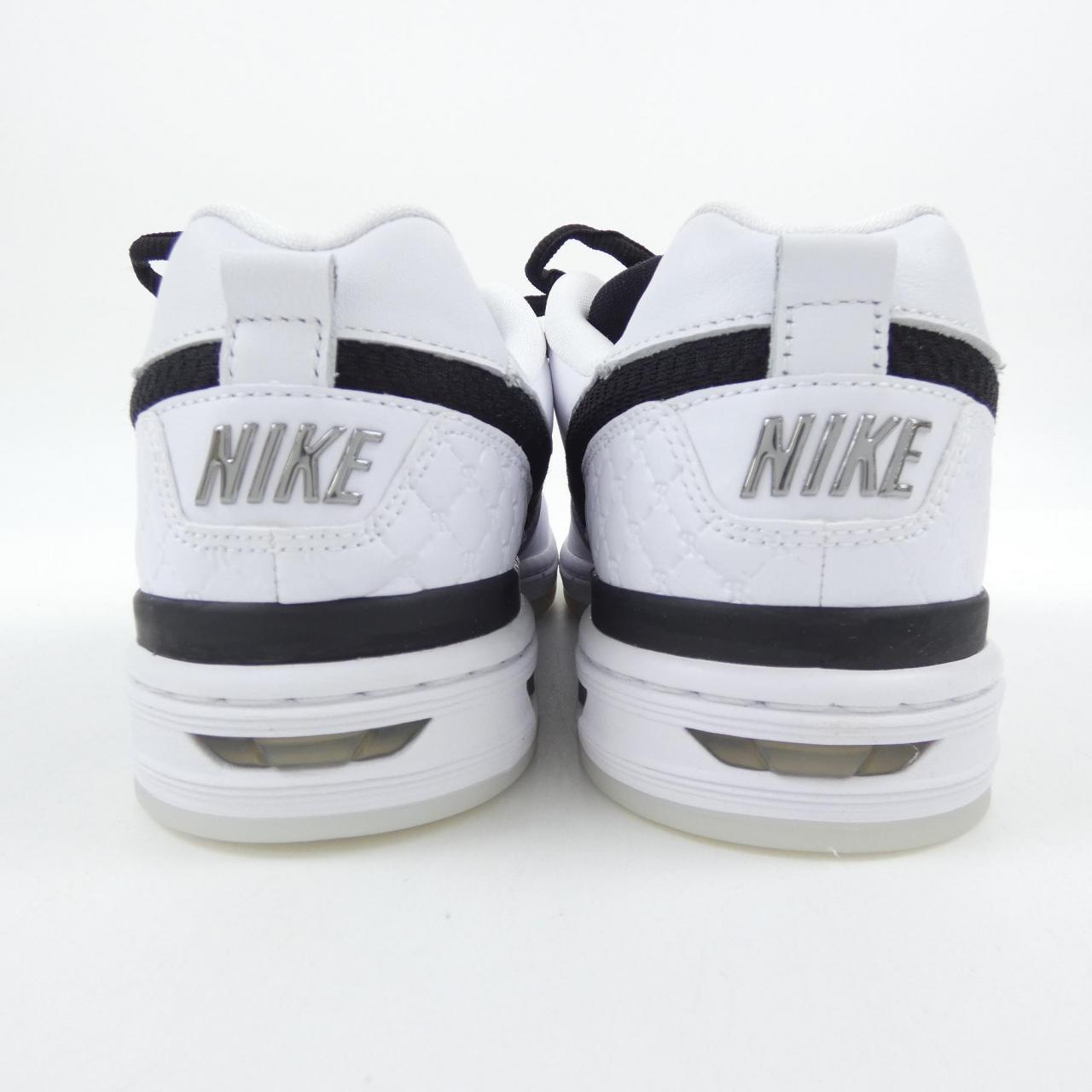 ナイキ NIKE HQ6828-100 スニーカー