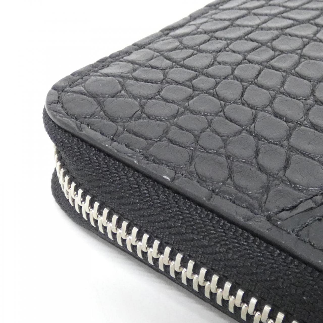 ルイヴィトン トリヨン モノグラム+エキゾチック レザー ジッピー オーガナイザー N81841 財布