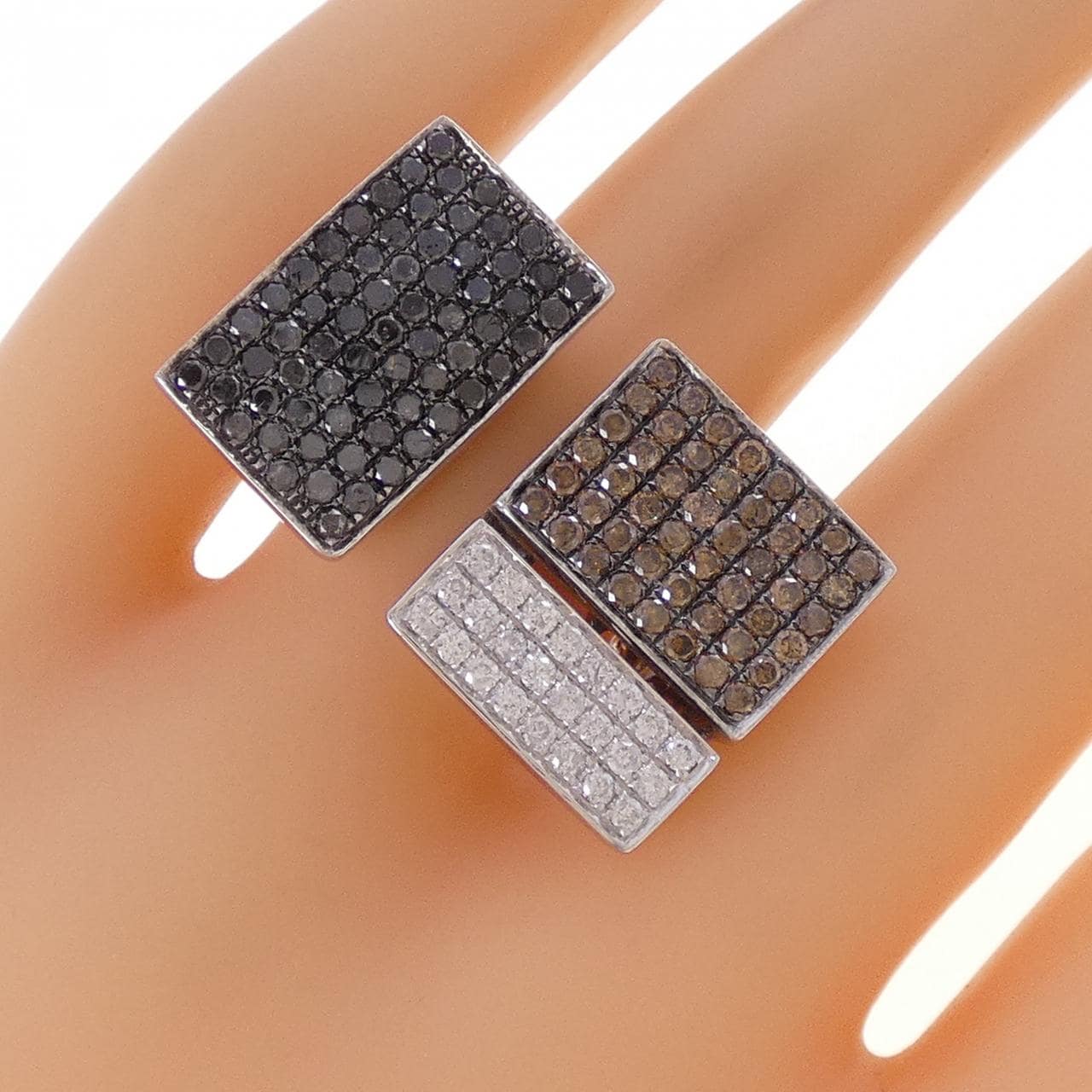K18WG/K18BG ダイヤモンド リング 2.10CT