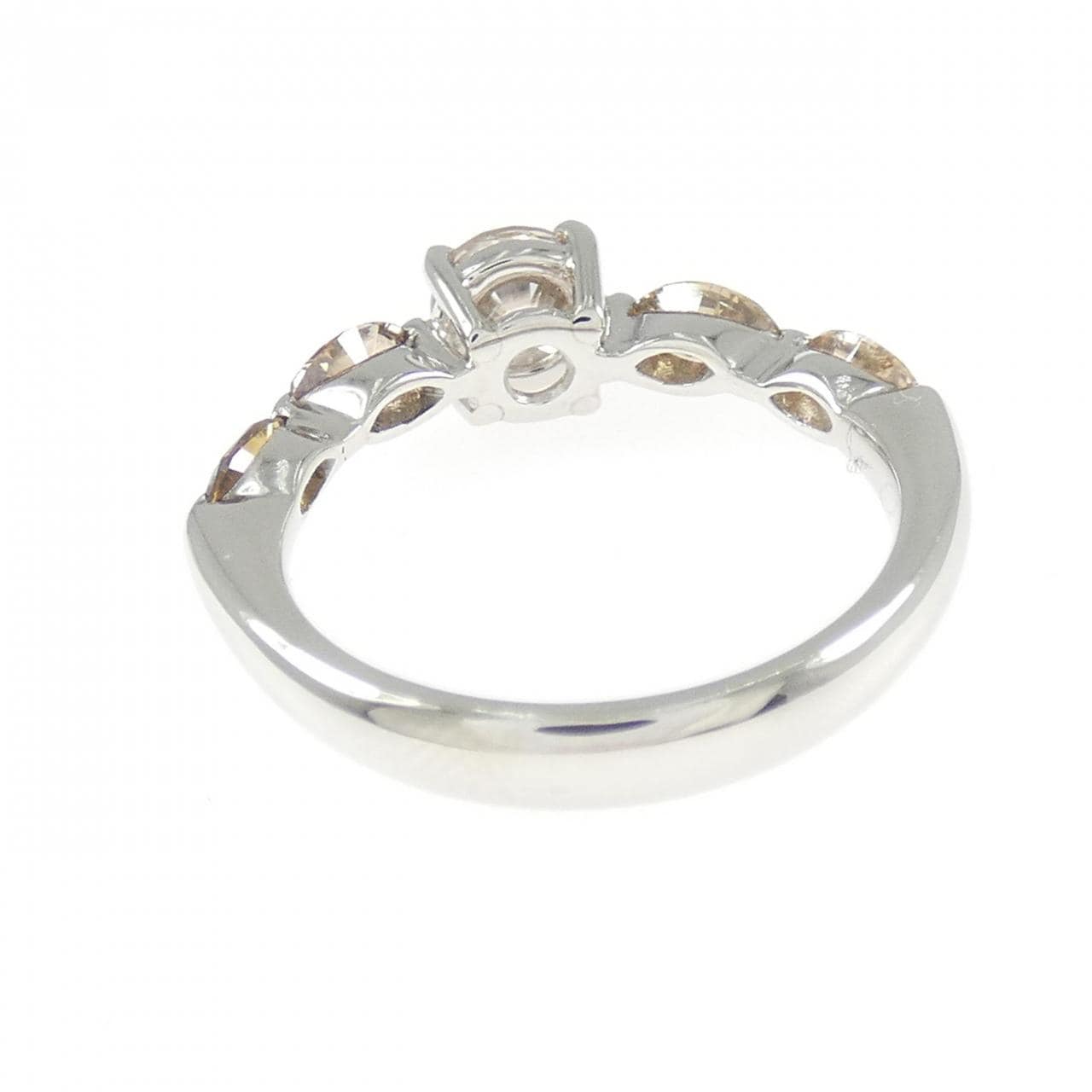 PT900 ダイヤモンド リング 0.67CT