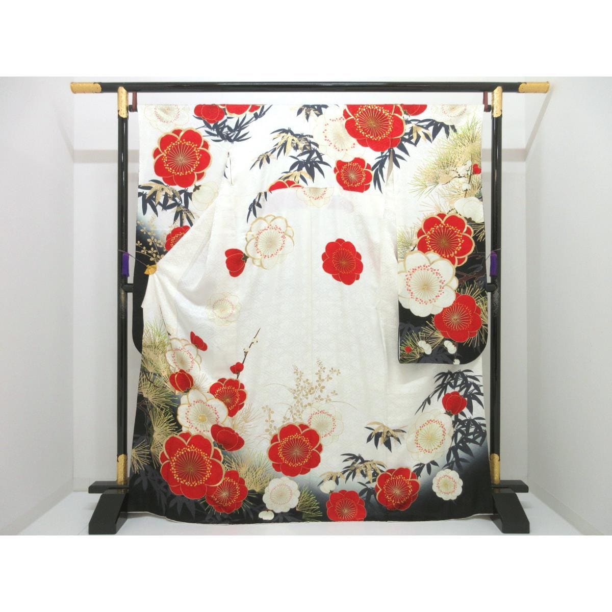 振袖　友禅金彩加工　刺繍入りボカシ染