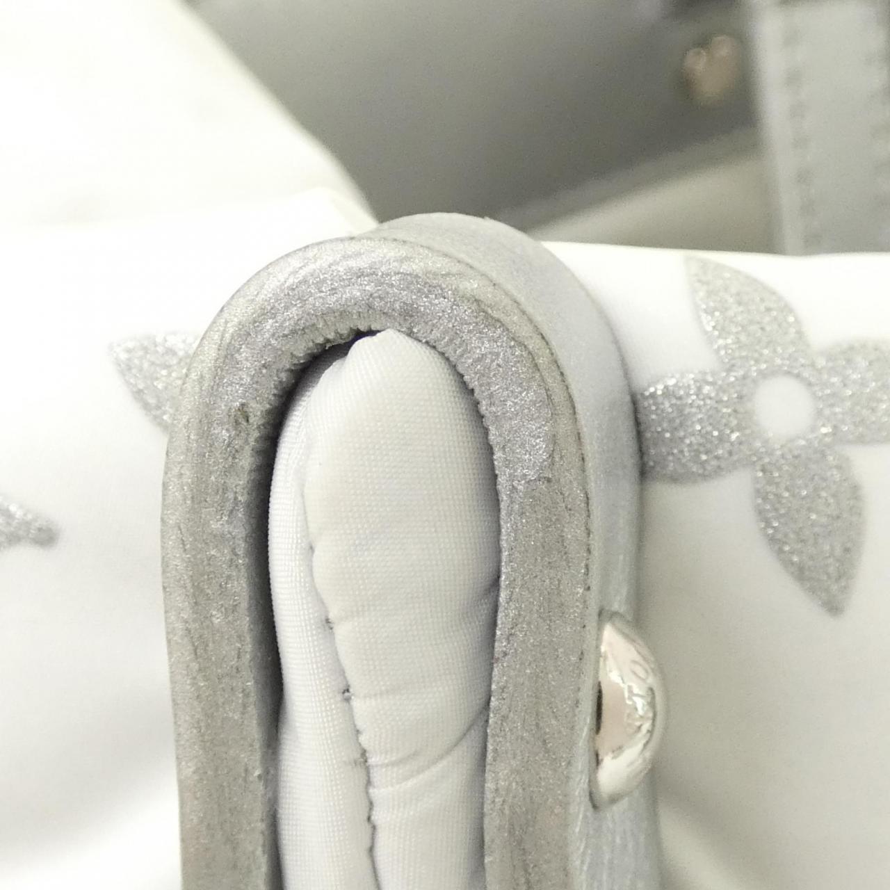 LOUIS VUITTON Monogram尼龙 (LV SKI) On the Go MM M11847 包