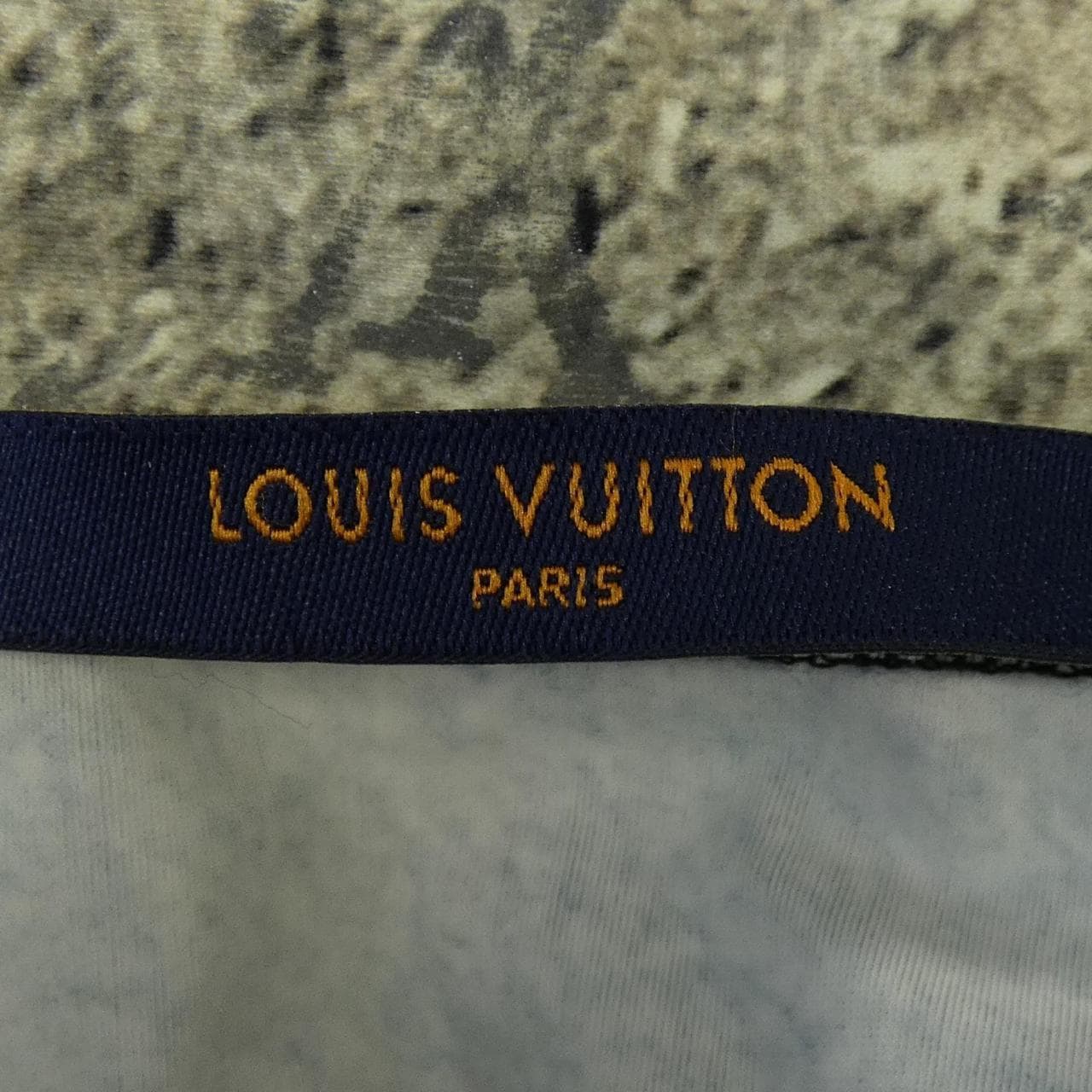 ルイヴィトン LOUIS VUITTON HFY67WGCZ トップス