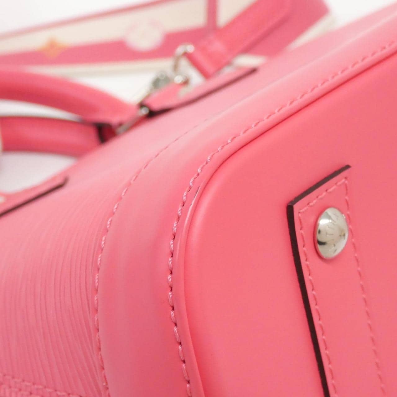 ルイヴィトン エピ アルマBB M59346 バッグ