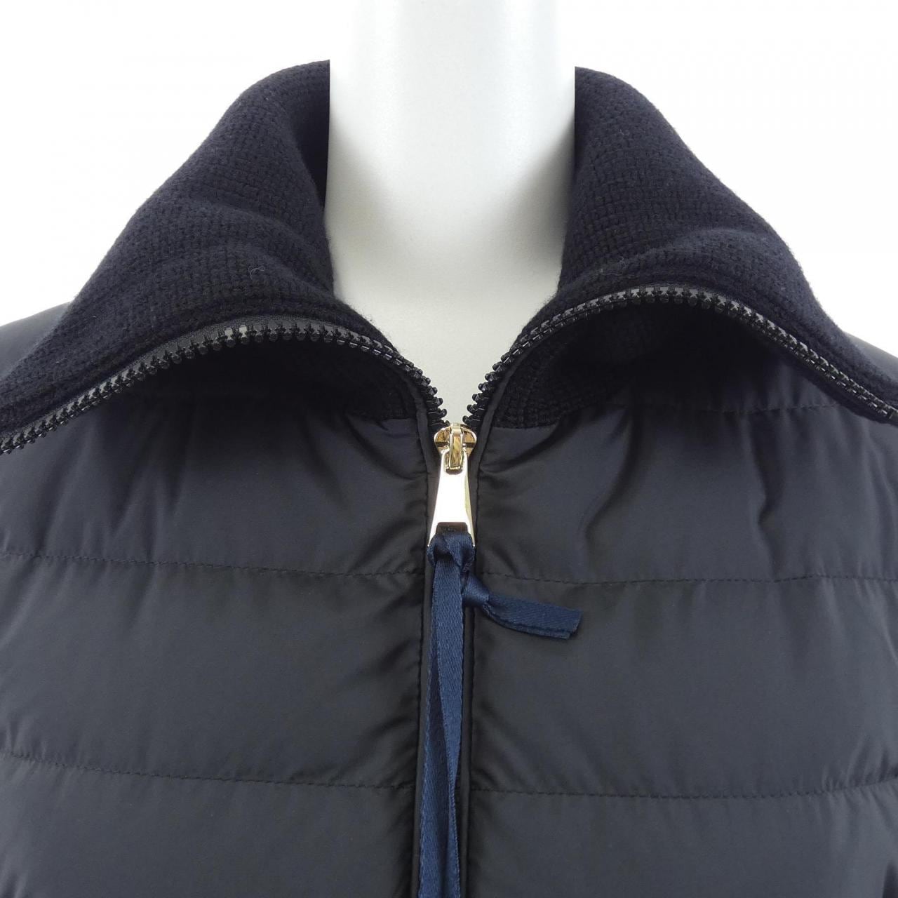 モンクレール MONCLER 20939B00035 ダウンジャケット