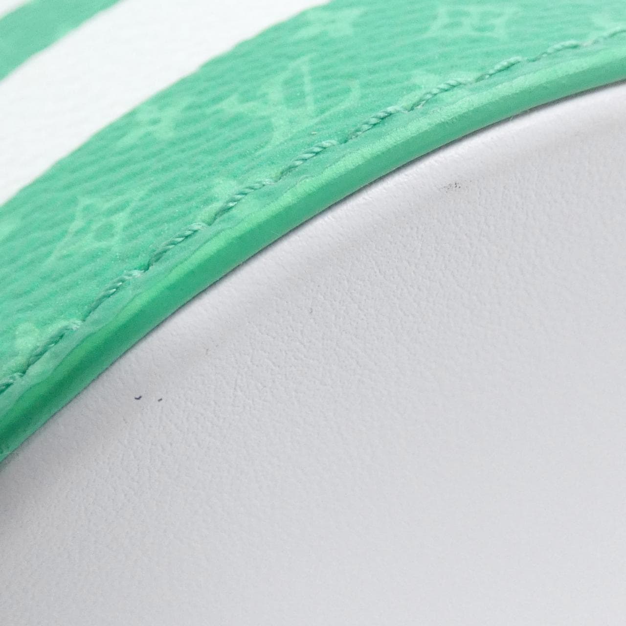 LOUIS VUITTON LV Paint Can M81592 包