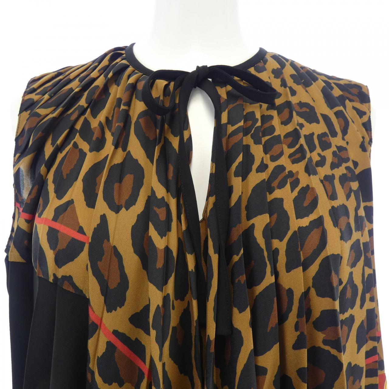 バレンシアガ BALENCIAGA 556249 TDO07 ワンピース