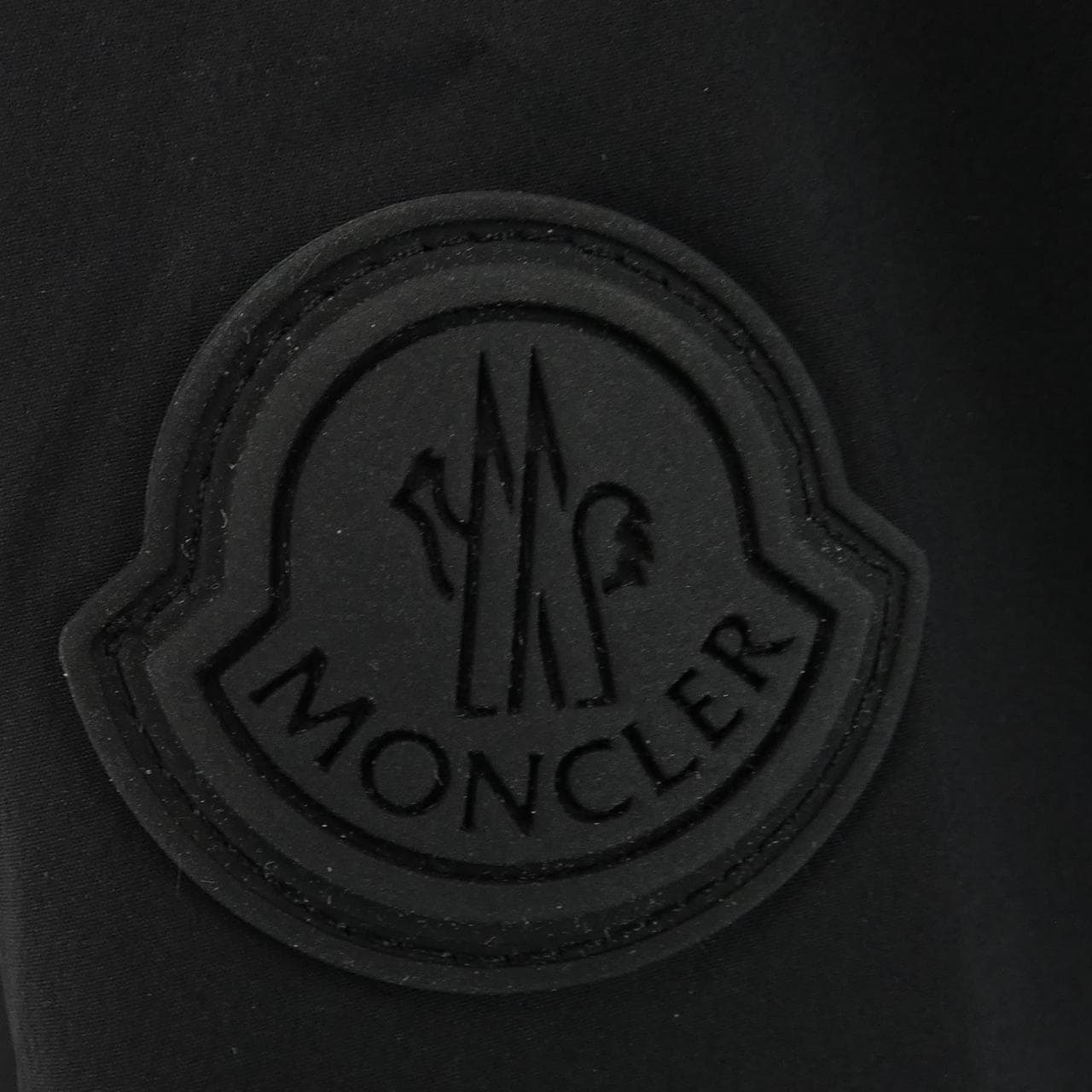 モンクレール MONCLER ダウンジャケット