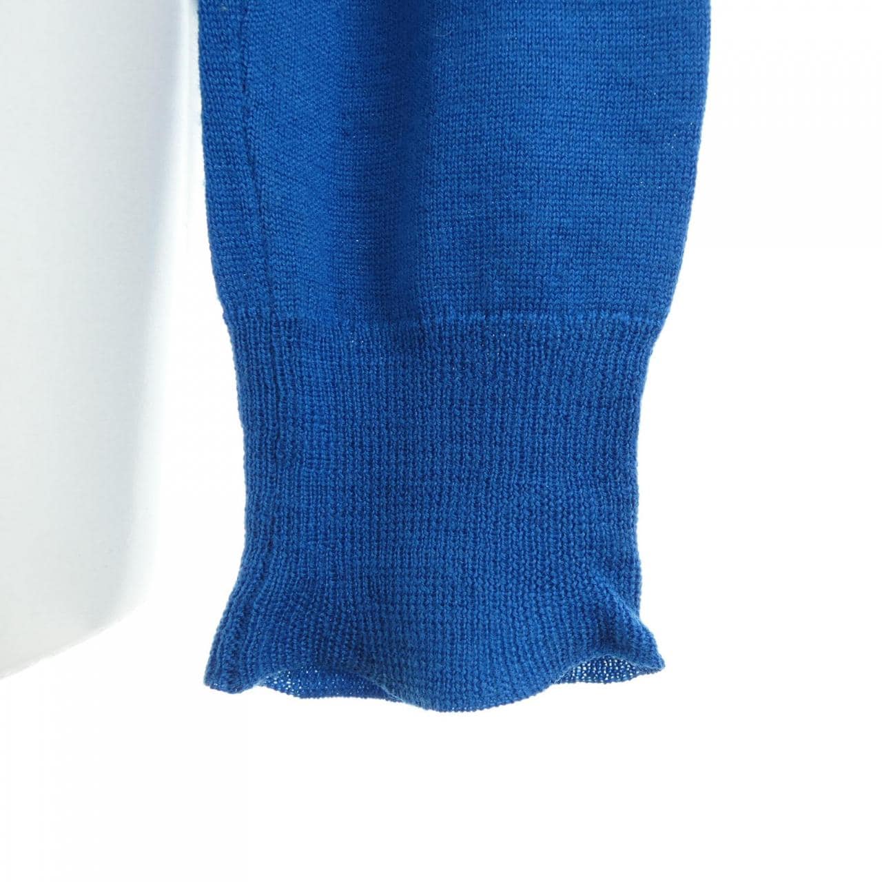 トゥルトラサルディ TRU TRUSSARDI ニット