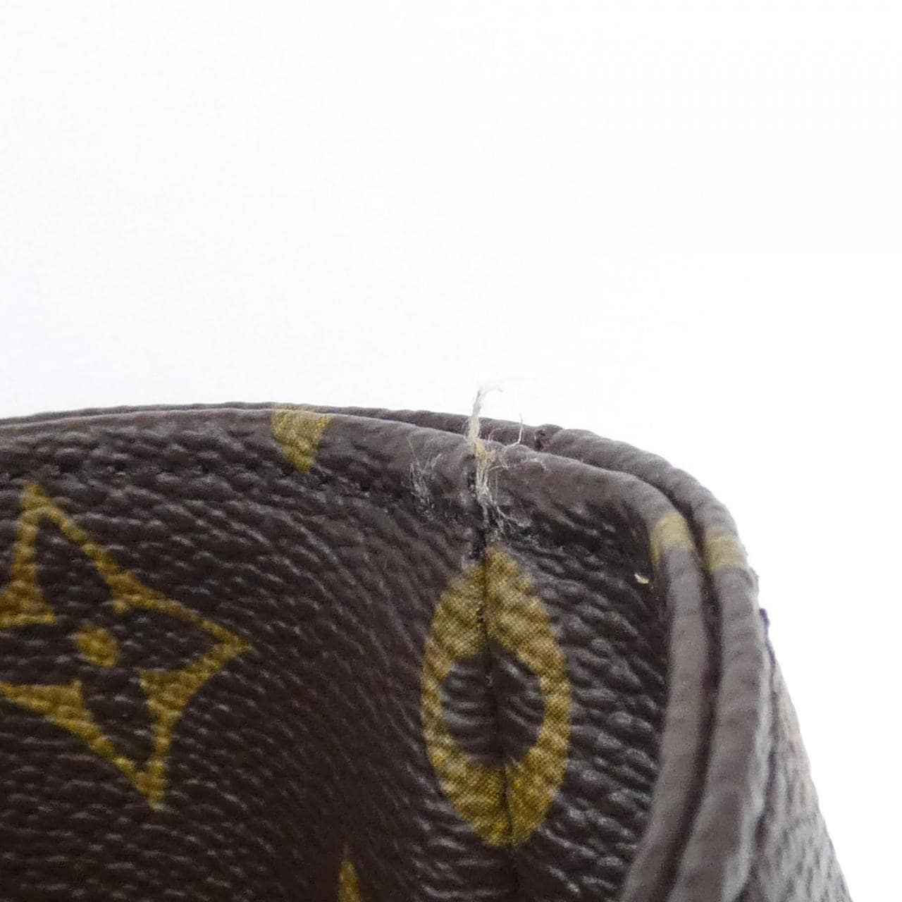 ルイヴィトン モノグラム カバ メゾ M51151 バッグ