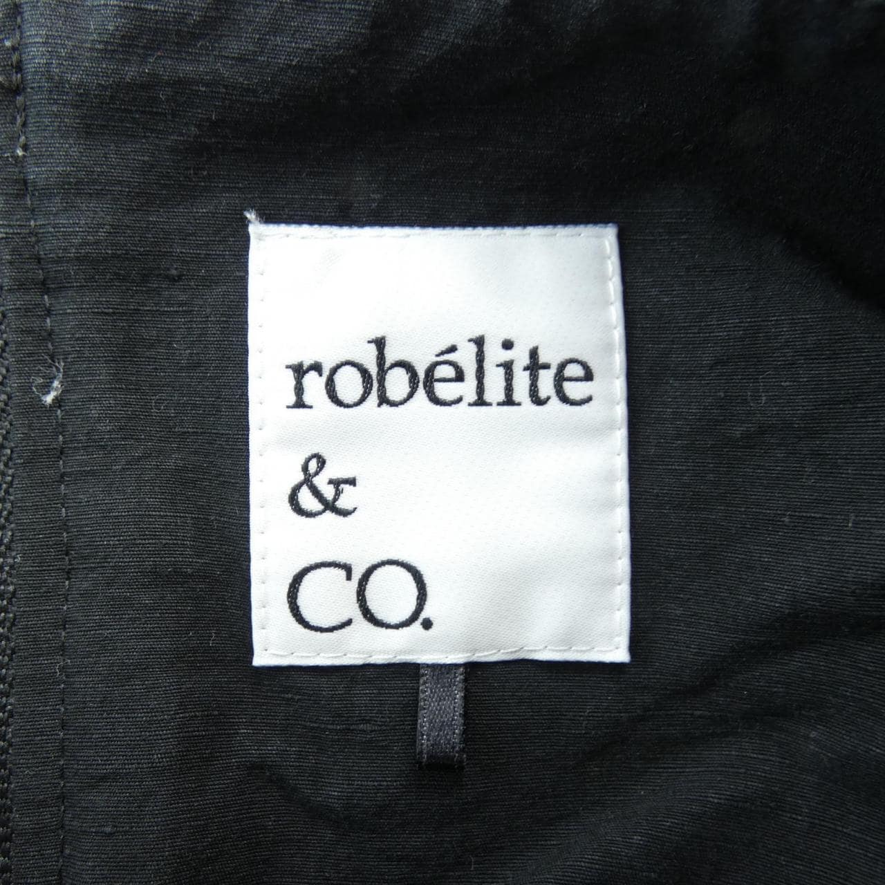 ROBELITE&CO トップス