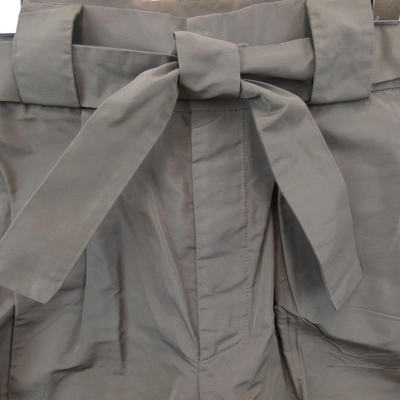 ミュウミュウ MIU MIU ショートパンツ