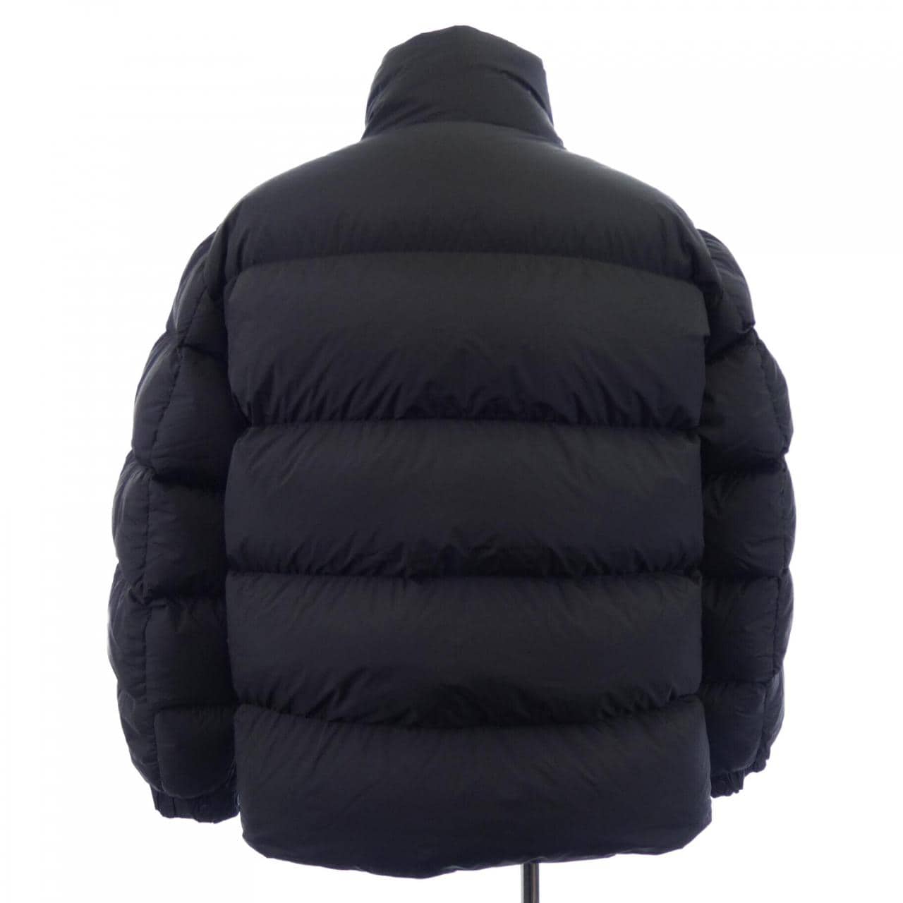 モンクレール MONCLER ダウンジャケット