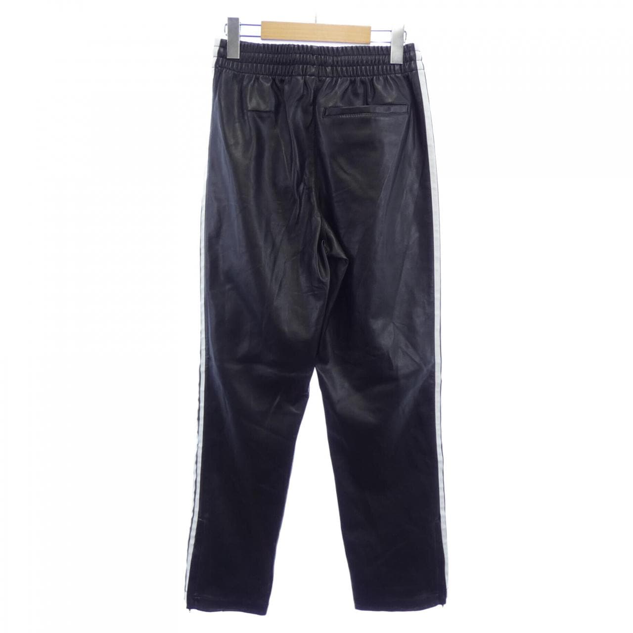 アディダス ADIDAS IZ4038 パンツ