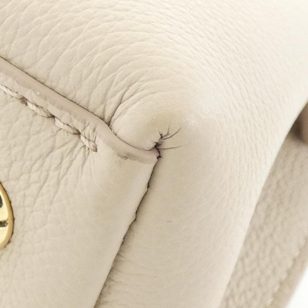 LOUIS VUITTON Lock Me Ever MINI M21052 包